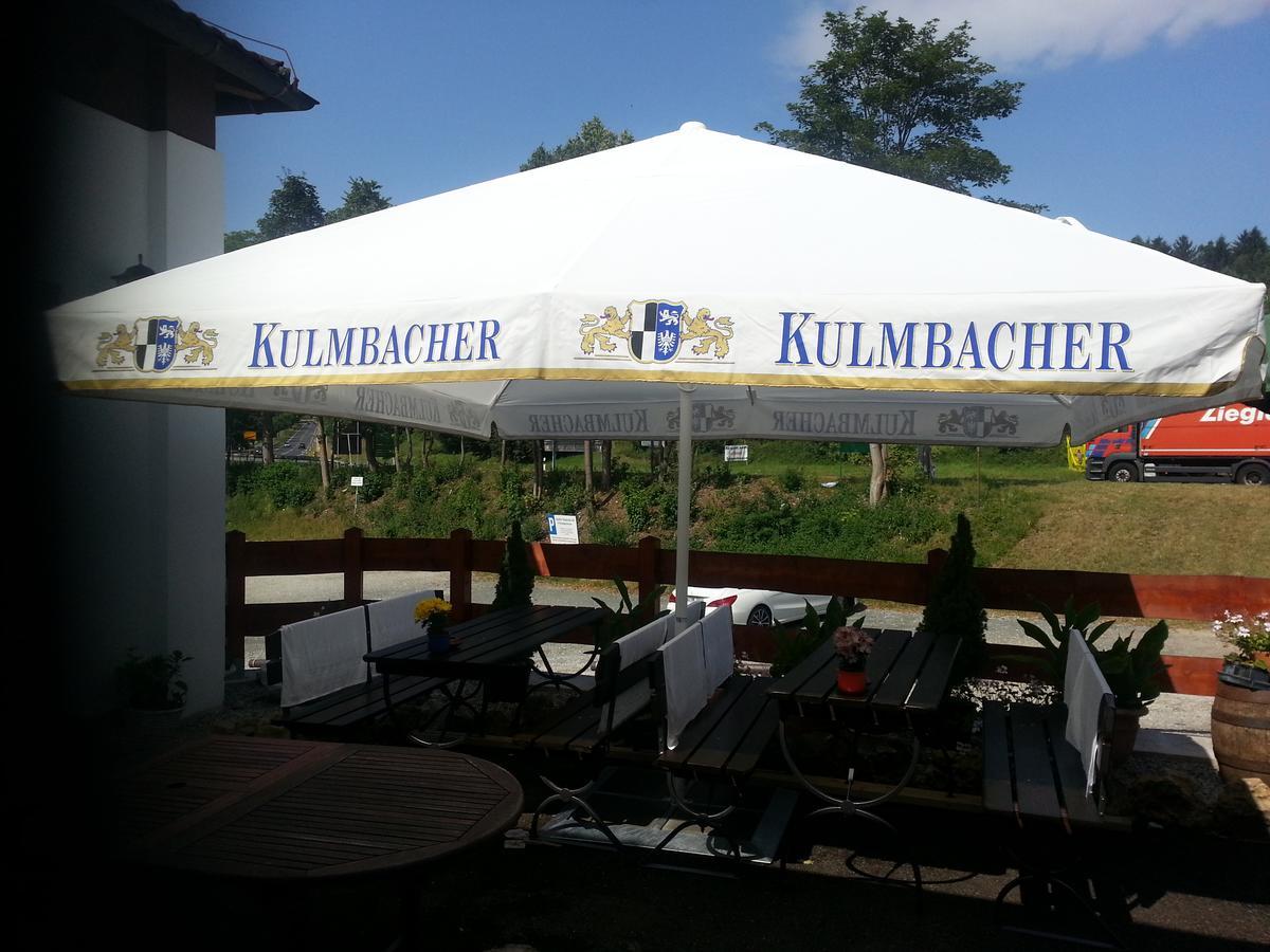 Fraenkischer Hof --- Hotel In Pegnitz --- Schlabecks Fraenkischer Hof Exterior foto